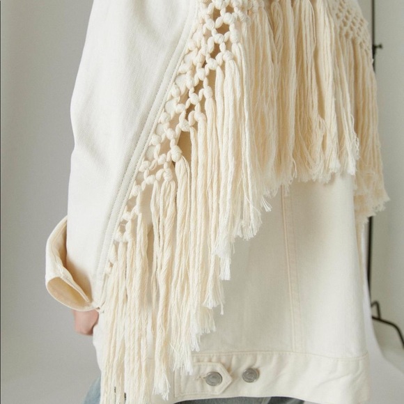 LOOKING FOR ISO WANT TO BUY BELLA JACKET LUCKY BRAND CREAM WHITE S FRINGE